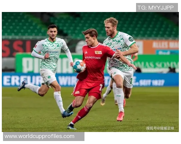 利物浦与热刺比赛后裁判处罚决定引发广泛讨论与争议