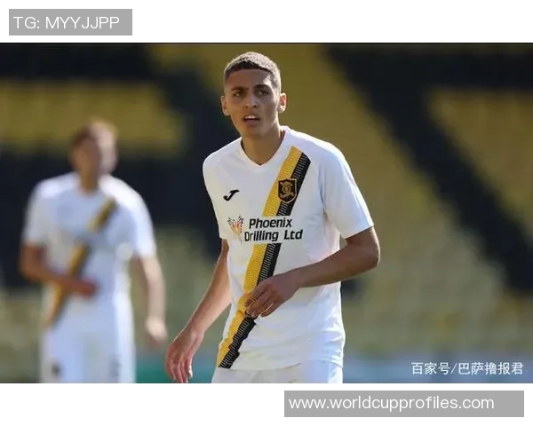 哈茨与罗斯郡精彩对决比分揭晓赛季走势分析与战术解析