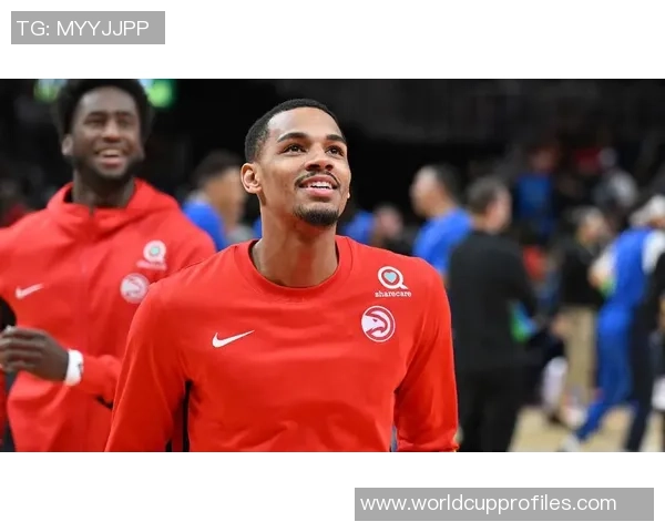 德章泰穆雷的篮球之路：从新秀到全明星的成长历程与挑战